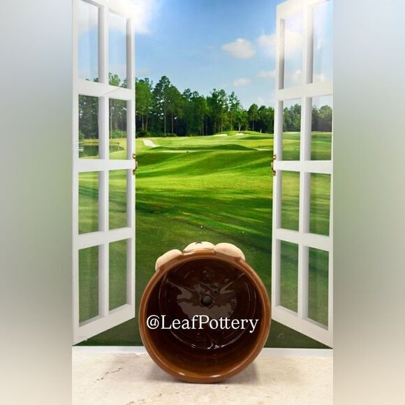 Pirulo Dog Brown/ Beige Ceramic Planter Pot with Saucer Attached - Picture 9 of 11